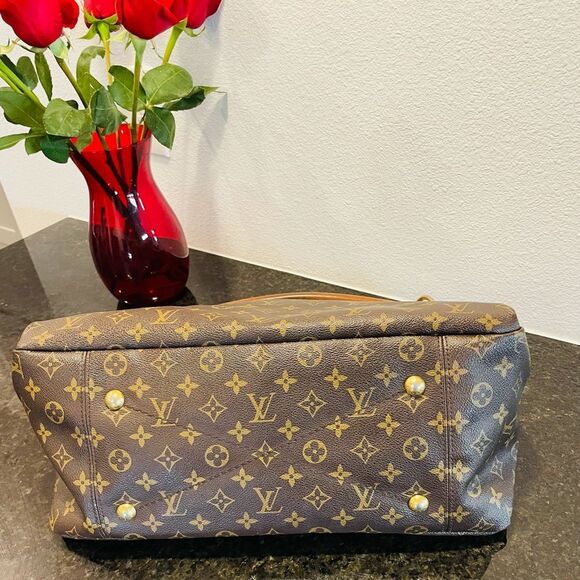 Louis Vuitton Artsy MM - Picture 2 of 7